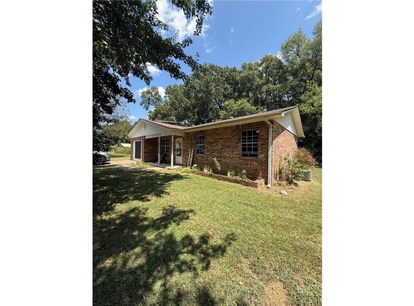 1702 Avenue 2 NE, Atkins, AR 72823