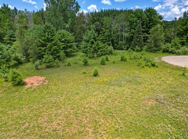Fumee Lake Trail 7&8, Iron Mountain, MI 49801
