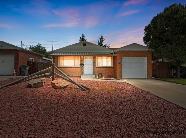 3923 HYNDS BLVD, Cheyenne, WY 82001