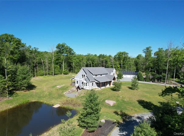 123 Wildwood Way, Forestburgh, NY 12777