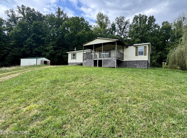 265 Sandy Gap Rd, Pioneer, TN 37847