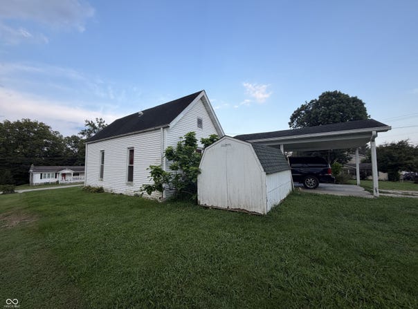 607 Lafayette Avenue, Oolitic, IN 47451
