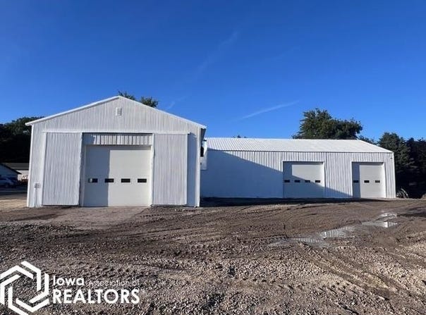 610 7Th Street SE, Britt, IA 50423