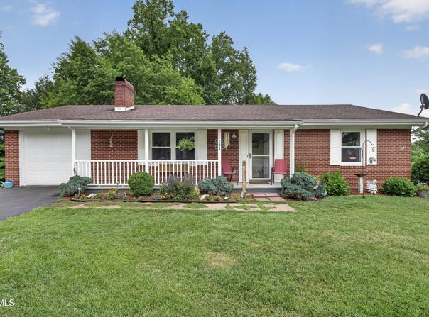 105 Cedar Lane, Bristol, VA 24201