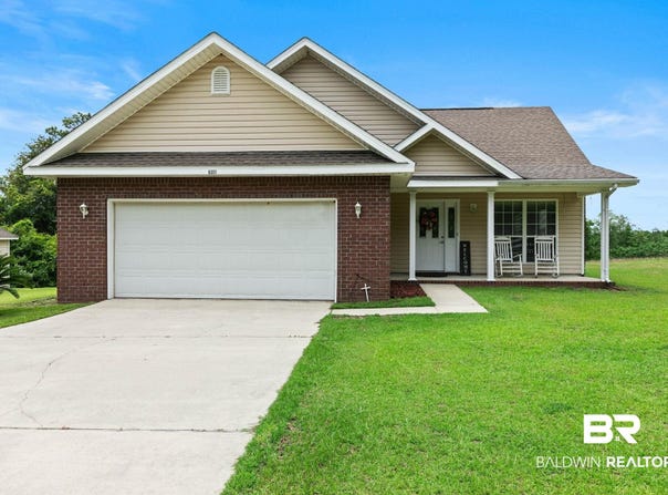 3811 N Century Boulevard, McDavid, FL 32568