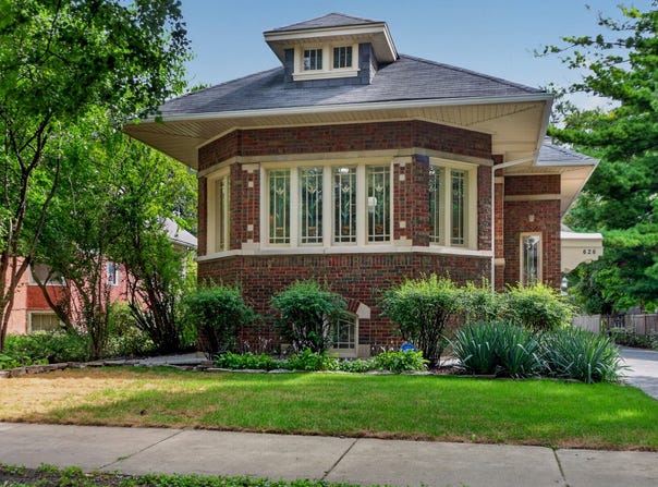 626 N Taylor Avenue, Oak Park, IL 60302