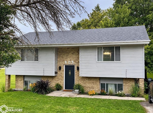 403 S Fillmore, Mount Ayr, IA 50854