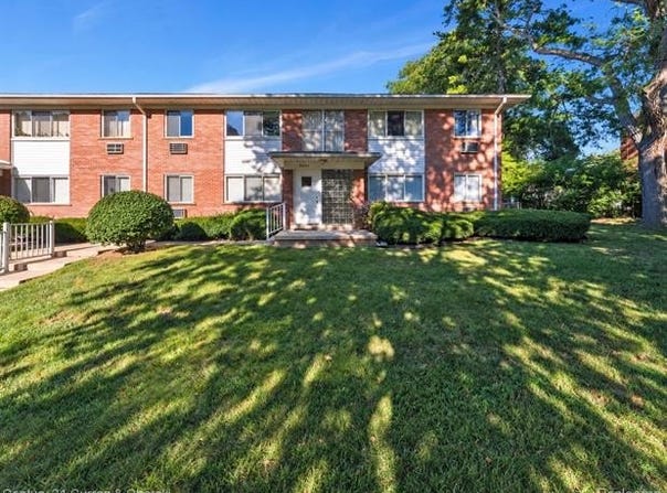 3400 Elizabeth Drive, Trenton, MI 48183