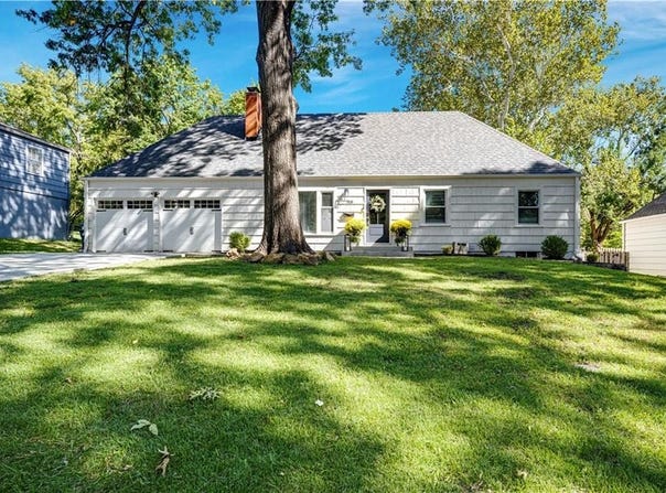 7531 Fairway Street, Prairie Village, KS 66208