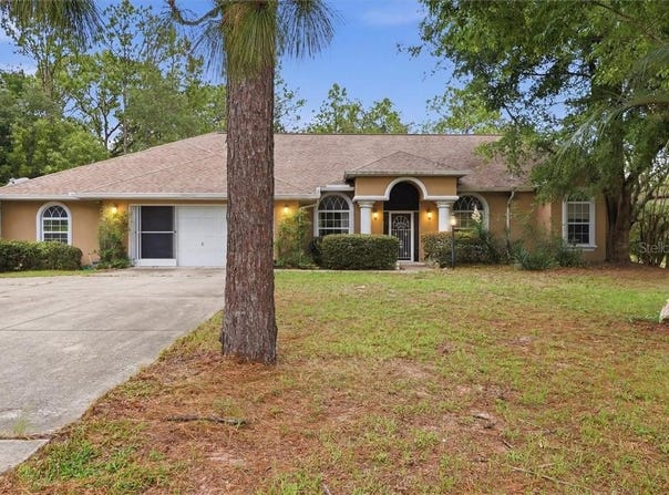 2667 W Pine Ridge Boulevard, Beverly Hills, FL 34465