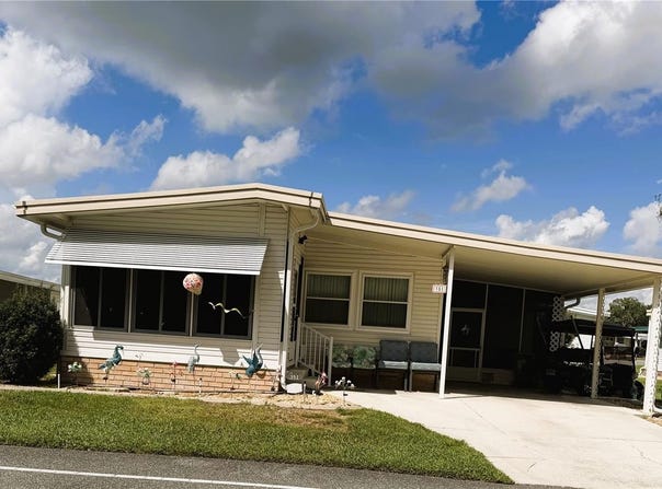 351 HAWTHORNE Boulevard, LEESBURG, FL 34748