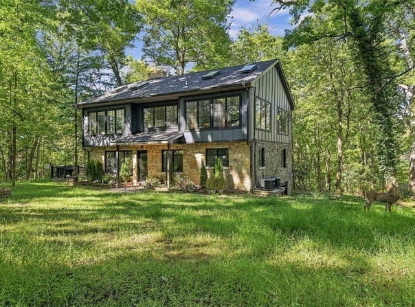 3024 E Bardonner Rd, Hampton, PA 15044