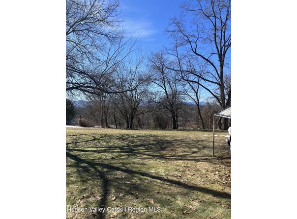 Poney Lane, Catskill, NY 12414
