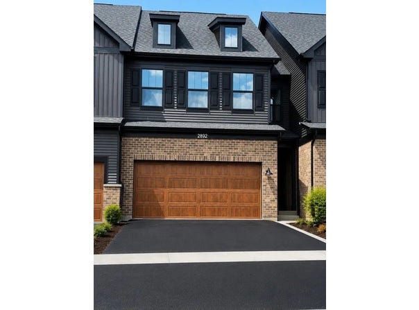 2892 preserve Circle, Aurora, IL 60502