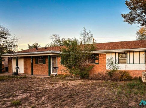 2501 Baylor, Roswell, NM 88203