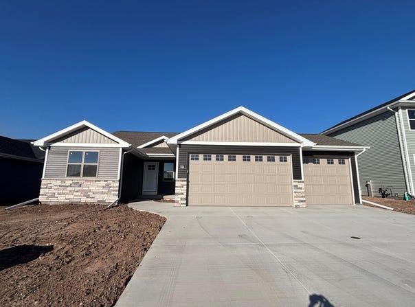 354 SATORI Trail, KIMBERLY, WI 54136