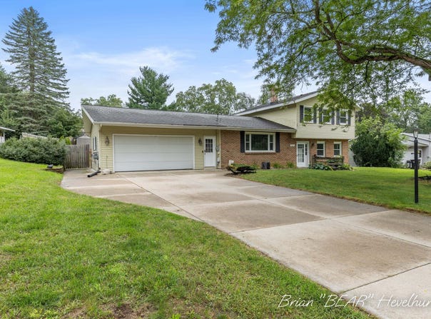 7984 Ronson Avenue, Jenison, MI 49428