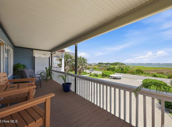 1112 E Ft Macon Road, Atlantic Beach, NC 28512