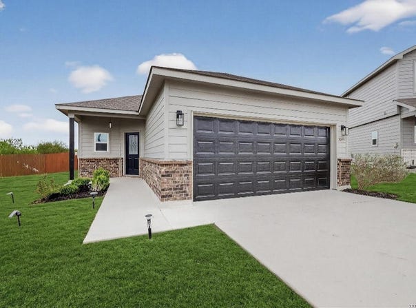 3038 LAGUNA CLFS, Converse, TX 78109