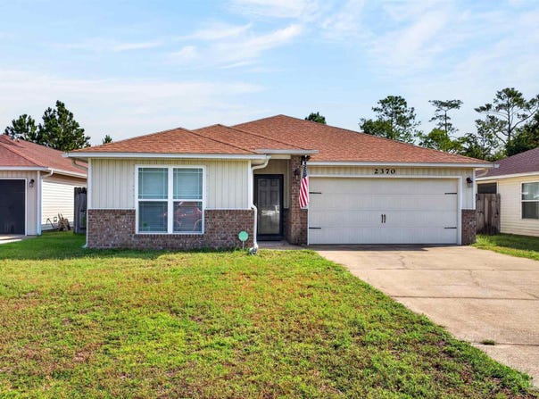 2370 Duncan Ridge Dr, Navarre, FL 32566