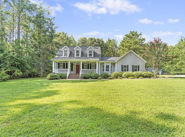 126 Ranch Ct, Greenwood, SC 29646