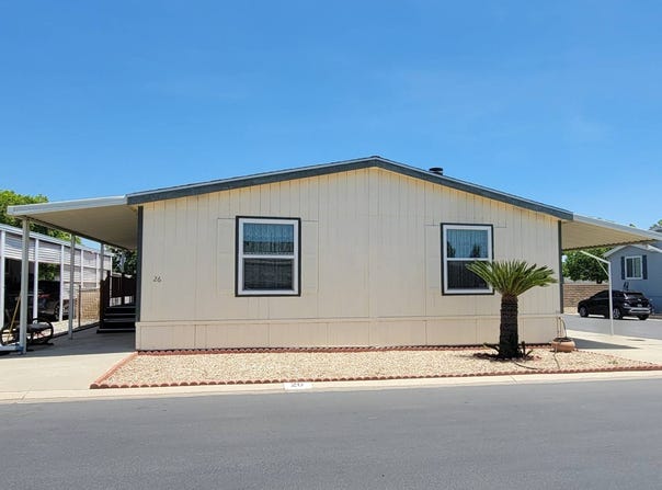 2598 Ayala Dr, Rialto, CA 92377
