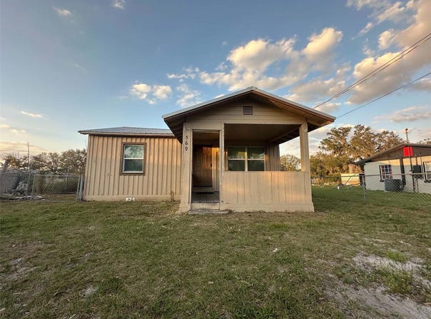 569 W WOODARD Street, EAGLE LAKE, FL 33839