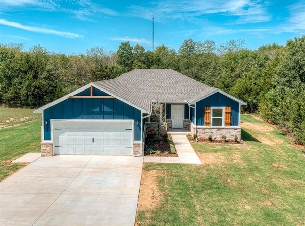 208 S Wrangler Pass, Stillwater, OK 74075