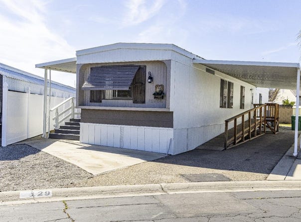 371 Bethel Avenue, Sanger, CA 93657