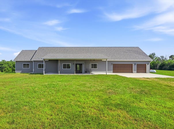 212 Caboose Drive, Theodosia, MO 65761