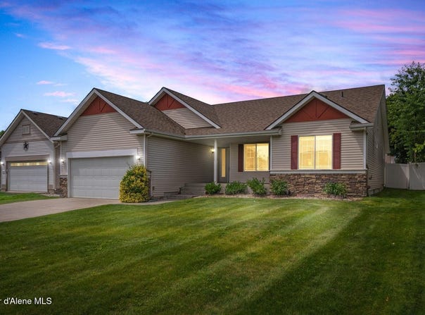 2633 N Partridge Lp, Post Falls, ID 83854