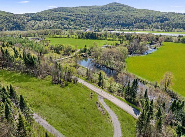 Hall Stream Road, Pittsburg, NH 03592