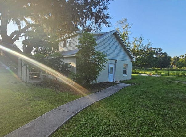 13603 E 92 Highway, DOVER, FL 33527