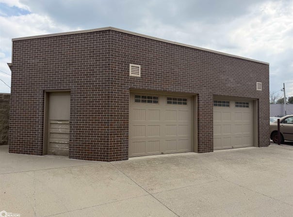 27 B S Main Street, Denison, IA 51442