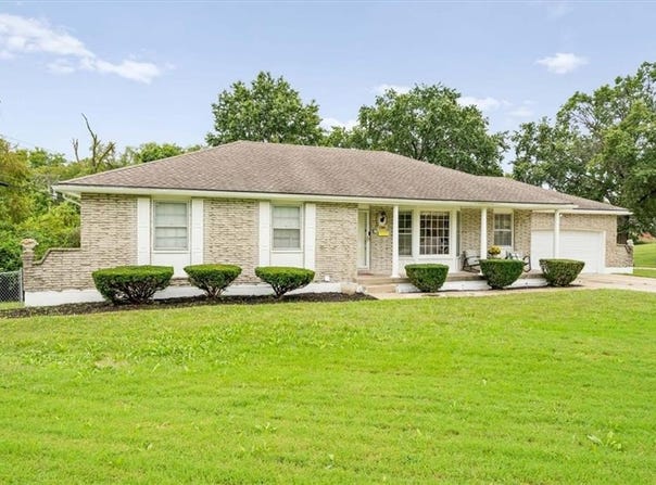 8701 Evanston Avenue, Raytown, MO 64138