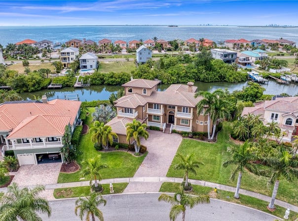 6459 RUBIA Circle, APOLLO BEACH, FL 33572