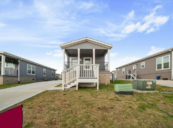 18 Secluded Ranch Bend, Willis, TX 77318