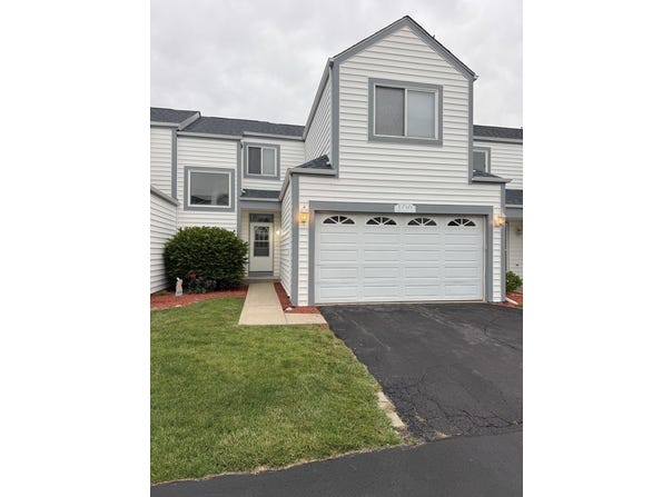 1756 Waters Edge Drive, Minooka, IL 60447