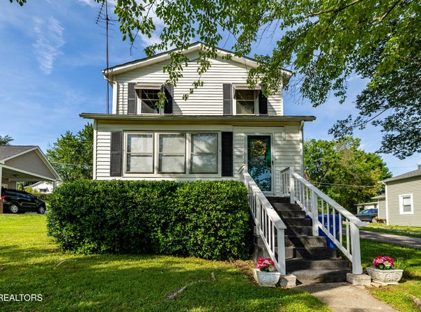 1240 N Wright Rd, Alcoa, TN 37701