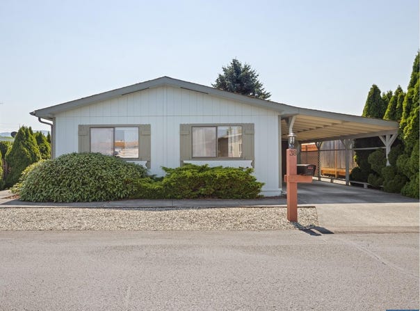 325 N 5th Ave #38, Sequim, WA 98382