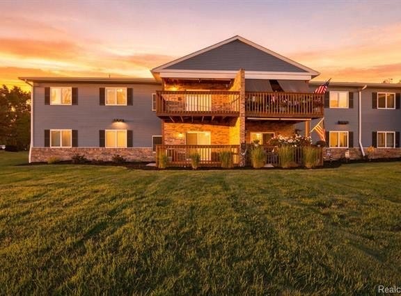 1385 Harbour Boulevard, Trenton, MI 48183