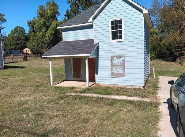 92 W MITCHELL Rd, Memphis, TN 38109