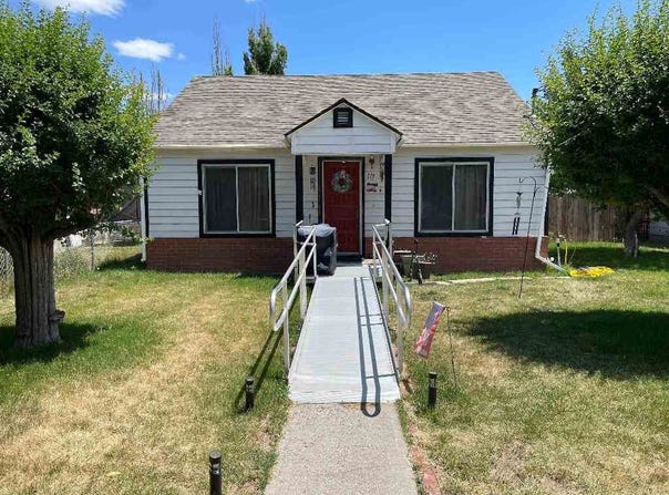 119 S Pine St, Dorris, CA 96023