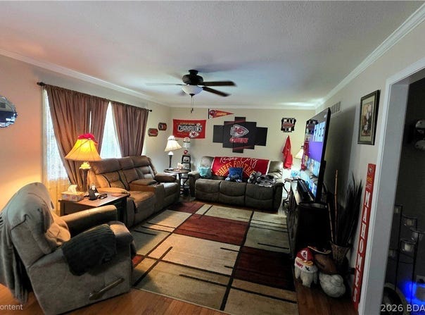 103 Williams Dr, Versailles, MO 65084