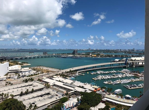 244 Biscayne Blvd, Miami, FL 33132