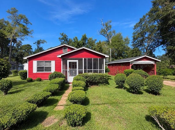 1206 Wright Street, Thomasville, GA 31792