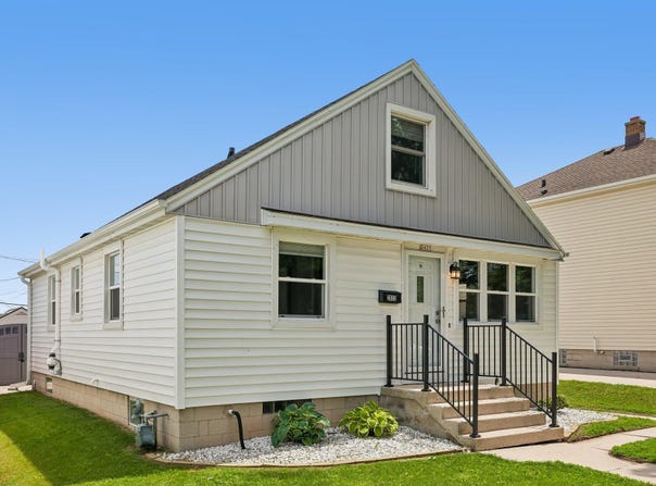 2633 N 20th St, Sheboygan, WI 53083