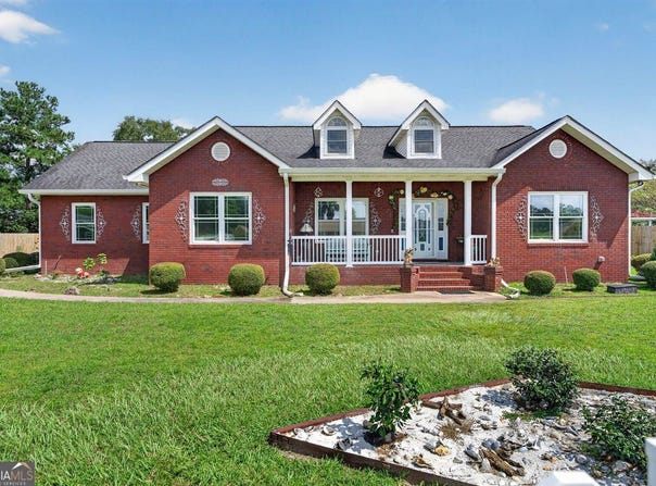 932 Hitching Post Lane, Waycross, GA 31503