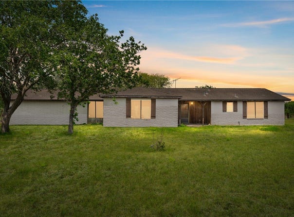 5469 Sunset Trail, Robstown, TX 78380