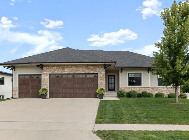 685 Daybreak Drive, Waukee, IA 50263